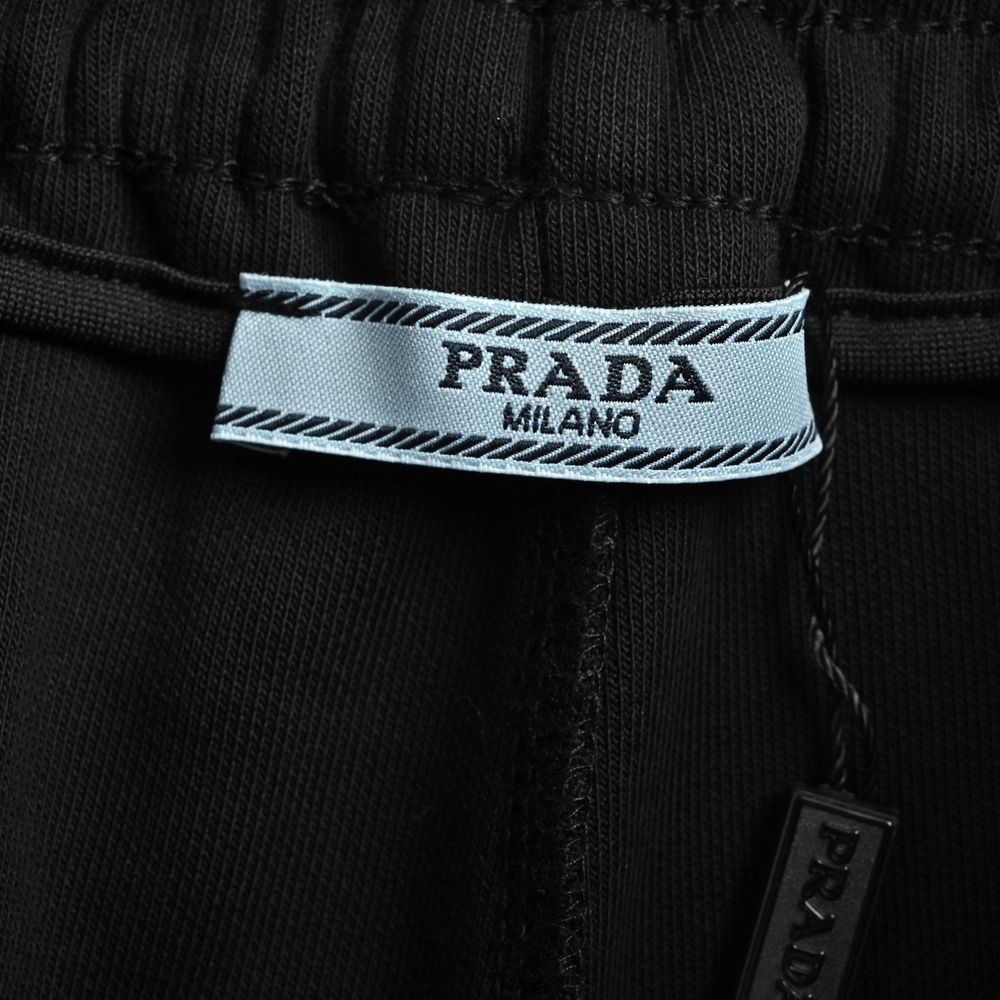 Prada Shorts-049