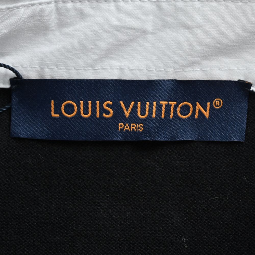 LV Sweater-475