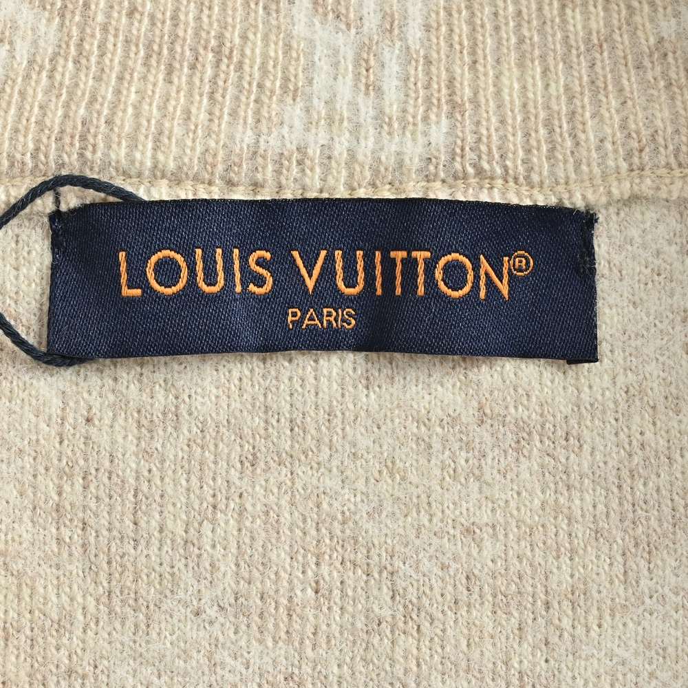LV Sweater-487