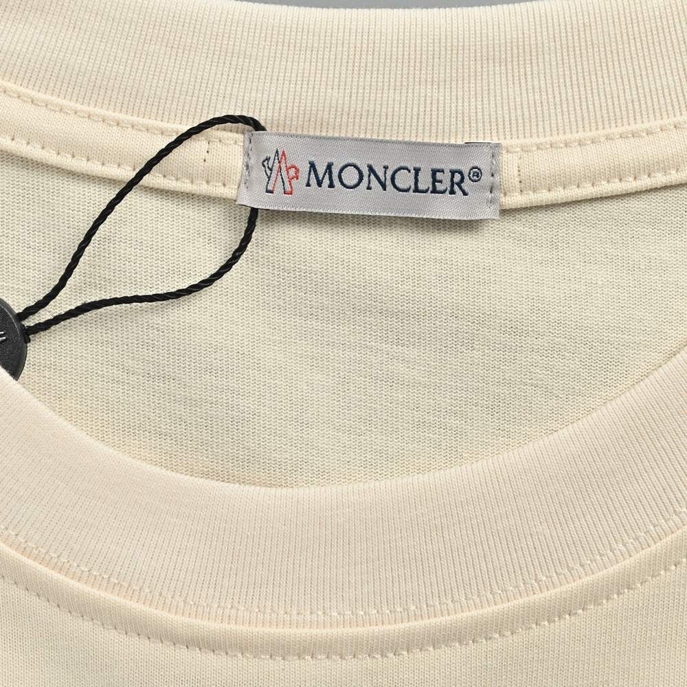 Moncler T-shirts-1069