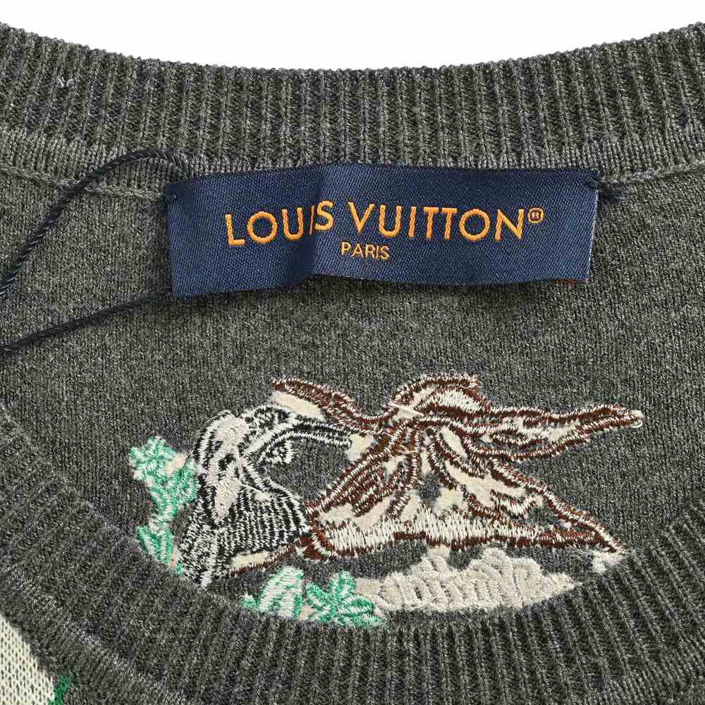 LV Sweater-462