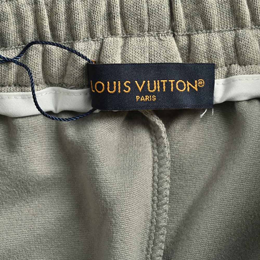 LV Pants-033
