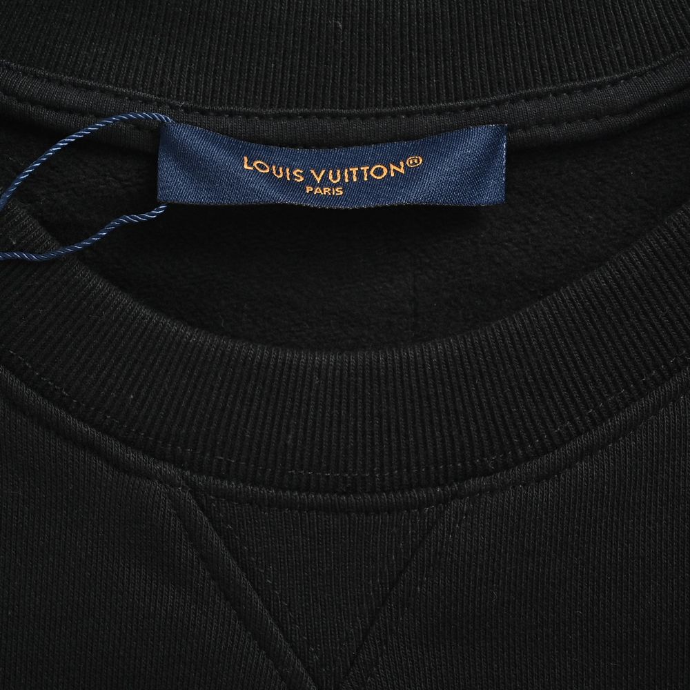LV Hoody-114