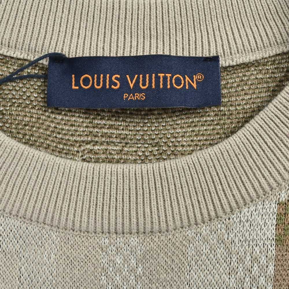 LV Sweater-476