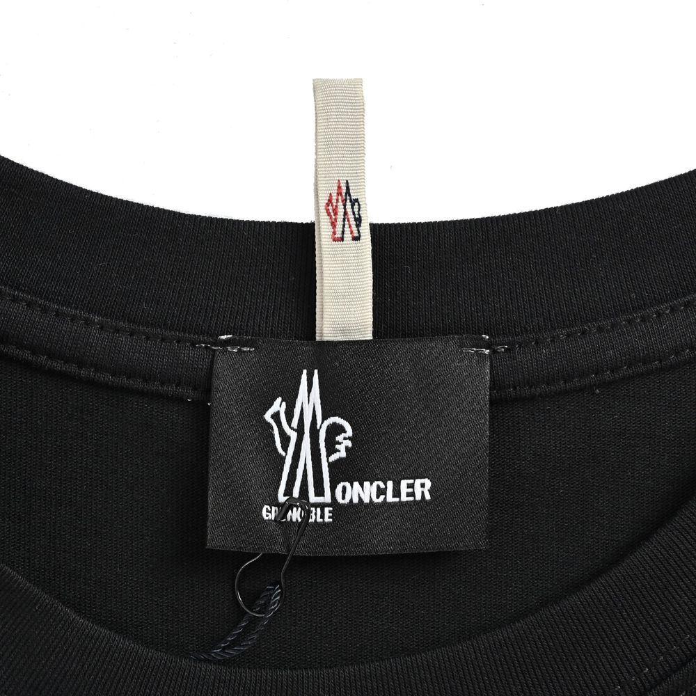 Moncler T-shirts-1052