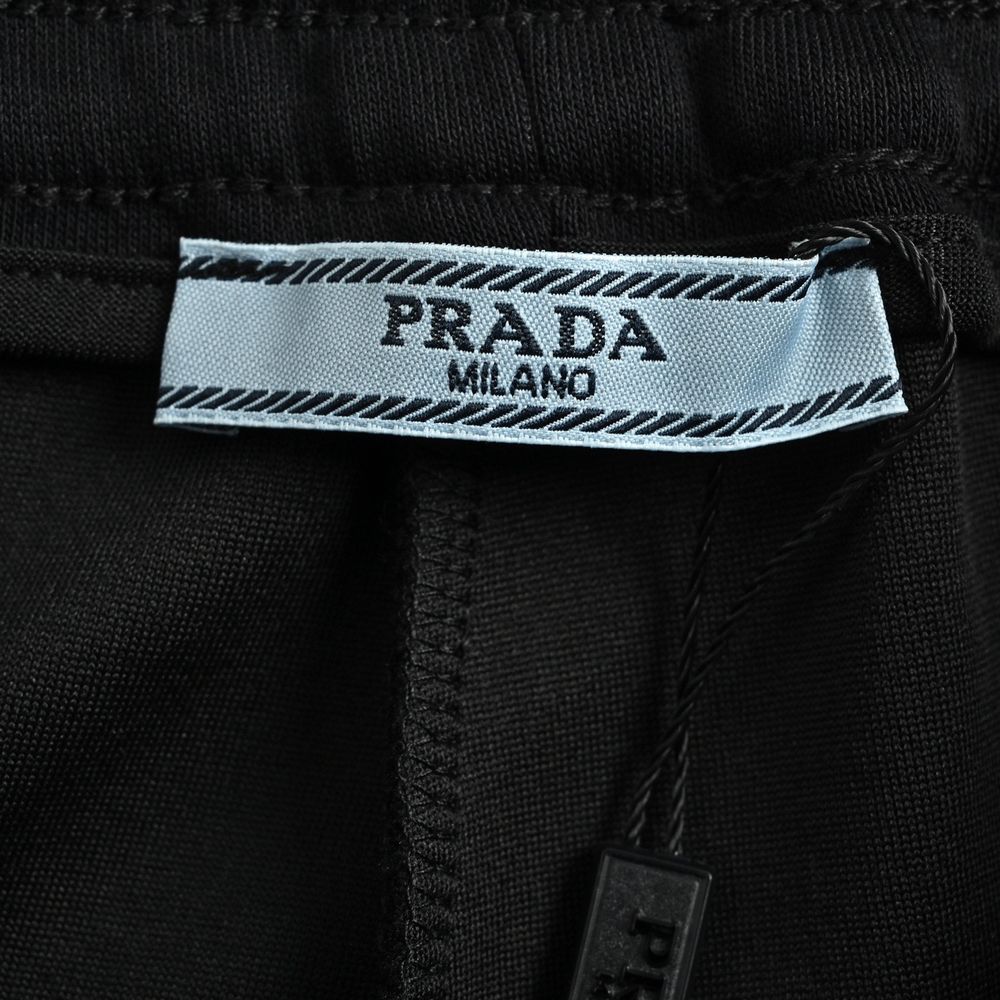 Prada Shorts-054