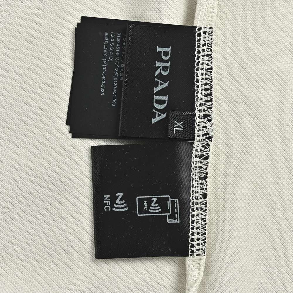 Prada Polo-019