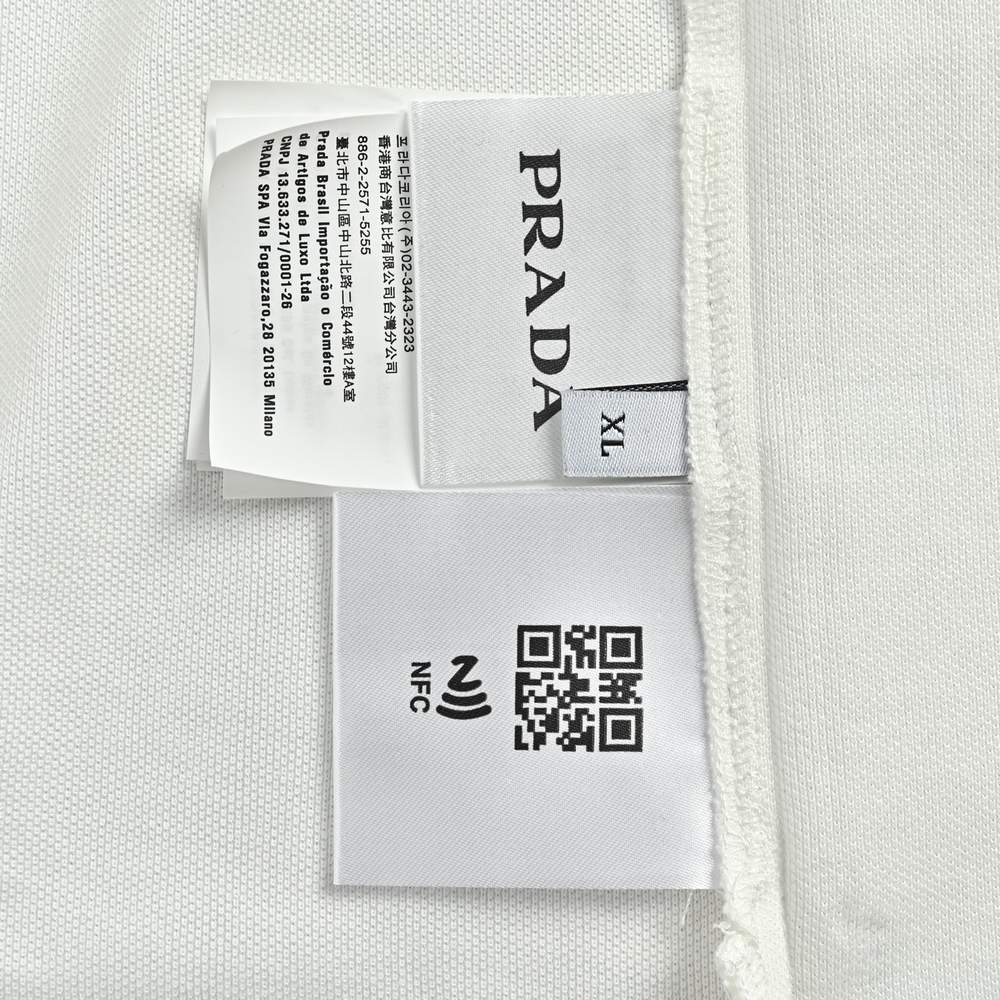 Prada Polo-013