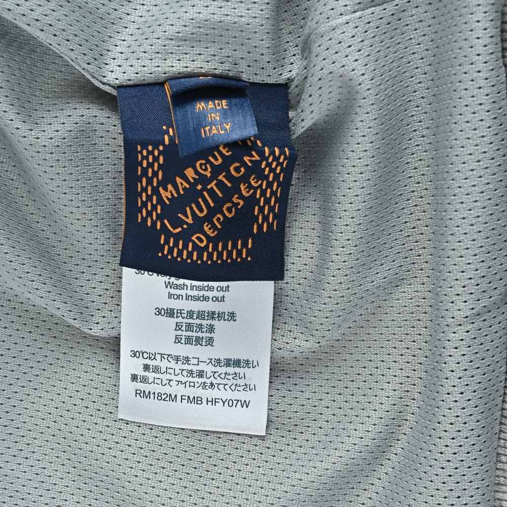 LV Jacket-194