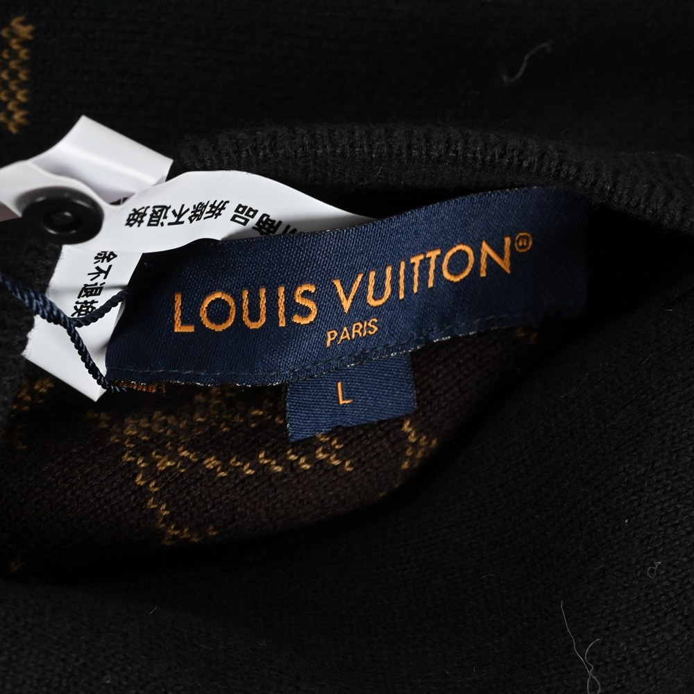 LV Jacket-302