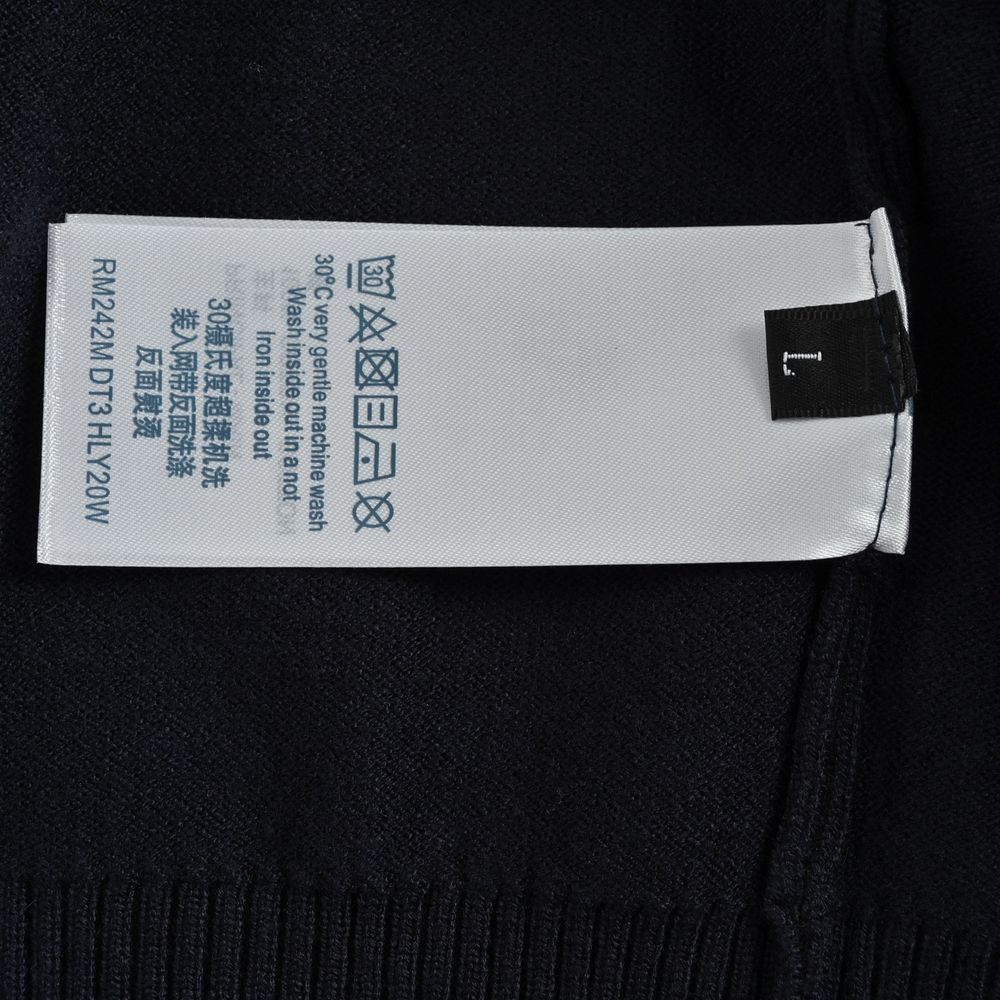 LV Sweater-472