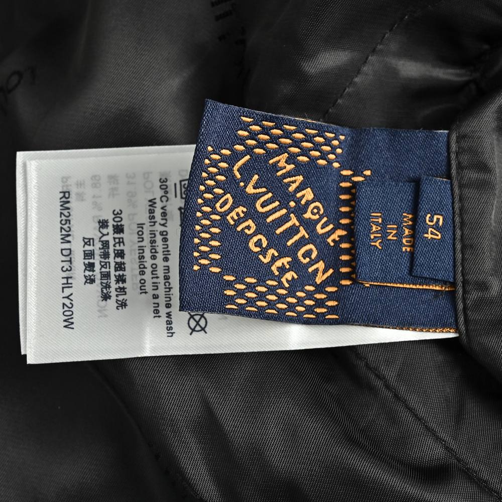 LV Jacket-315