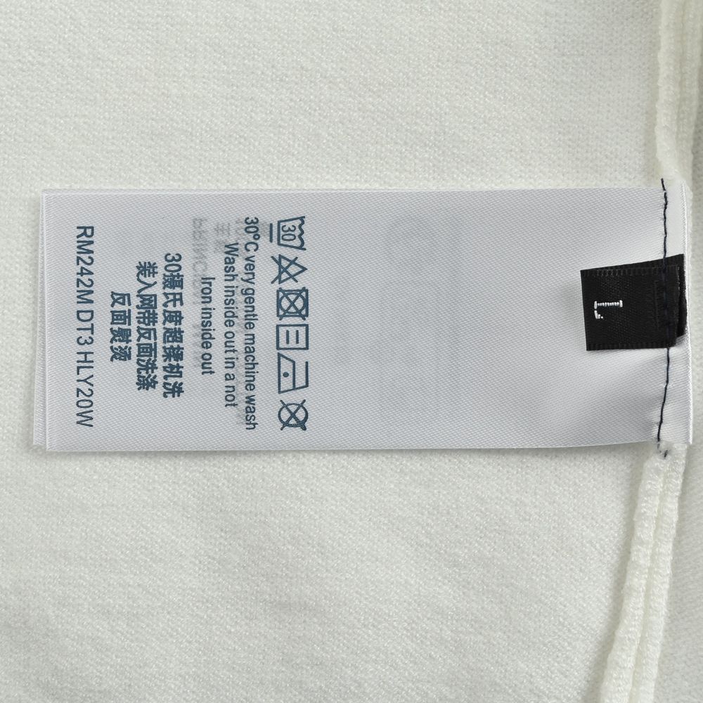 LV Sweater-461