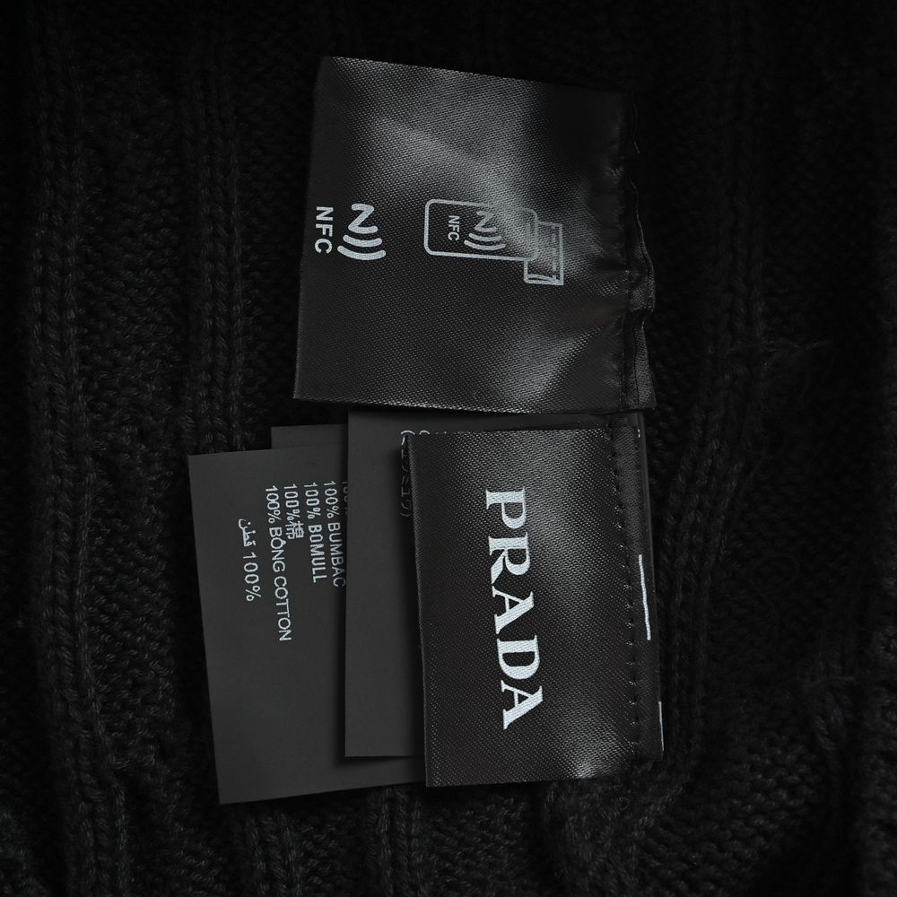 Prada Sweater-032