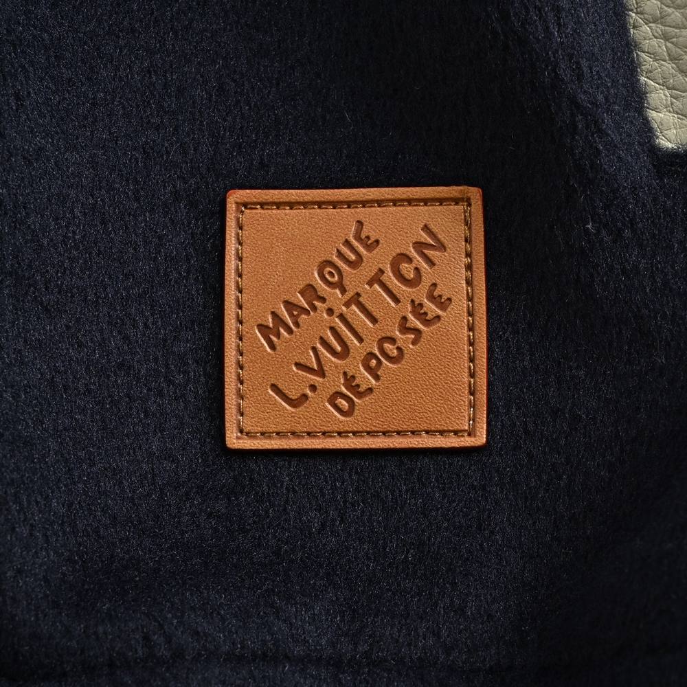 LV Jacket-307