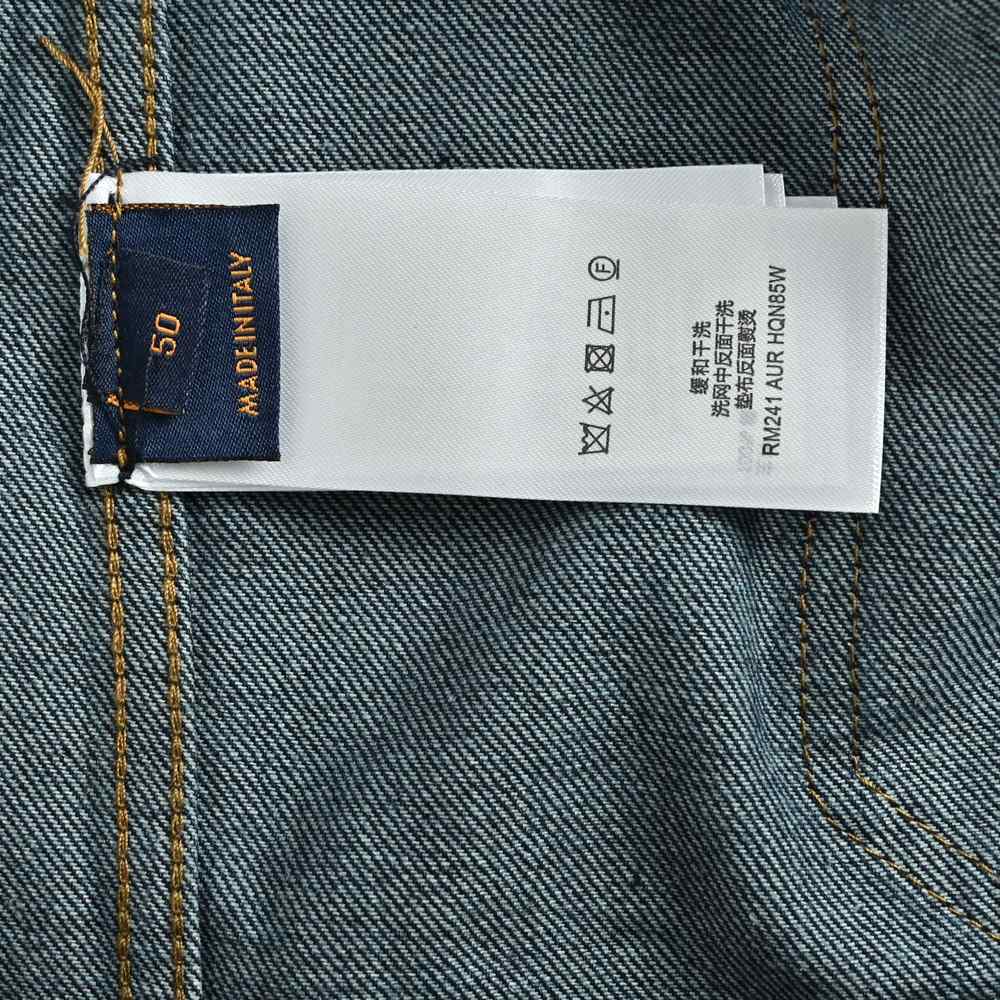 LV Jacket-209