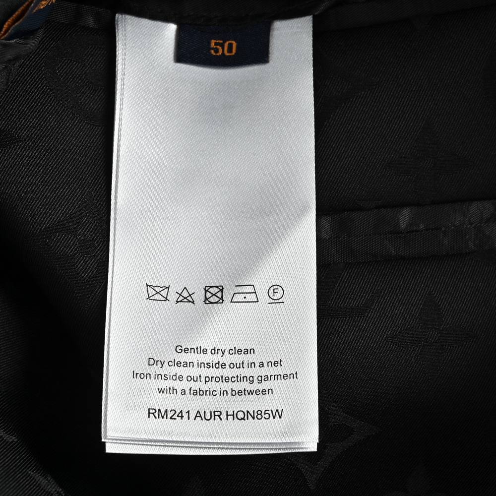 LV Jacket-325