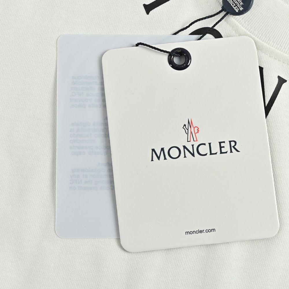 Moncler T-shirts-1068