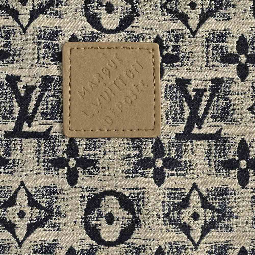 LV Jacket-221