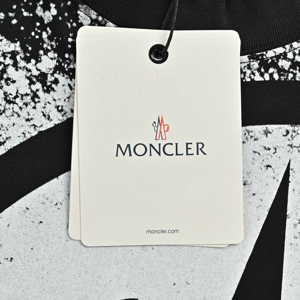 Moncler T-shirts-1040