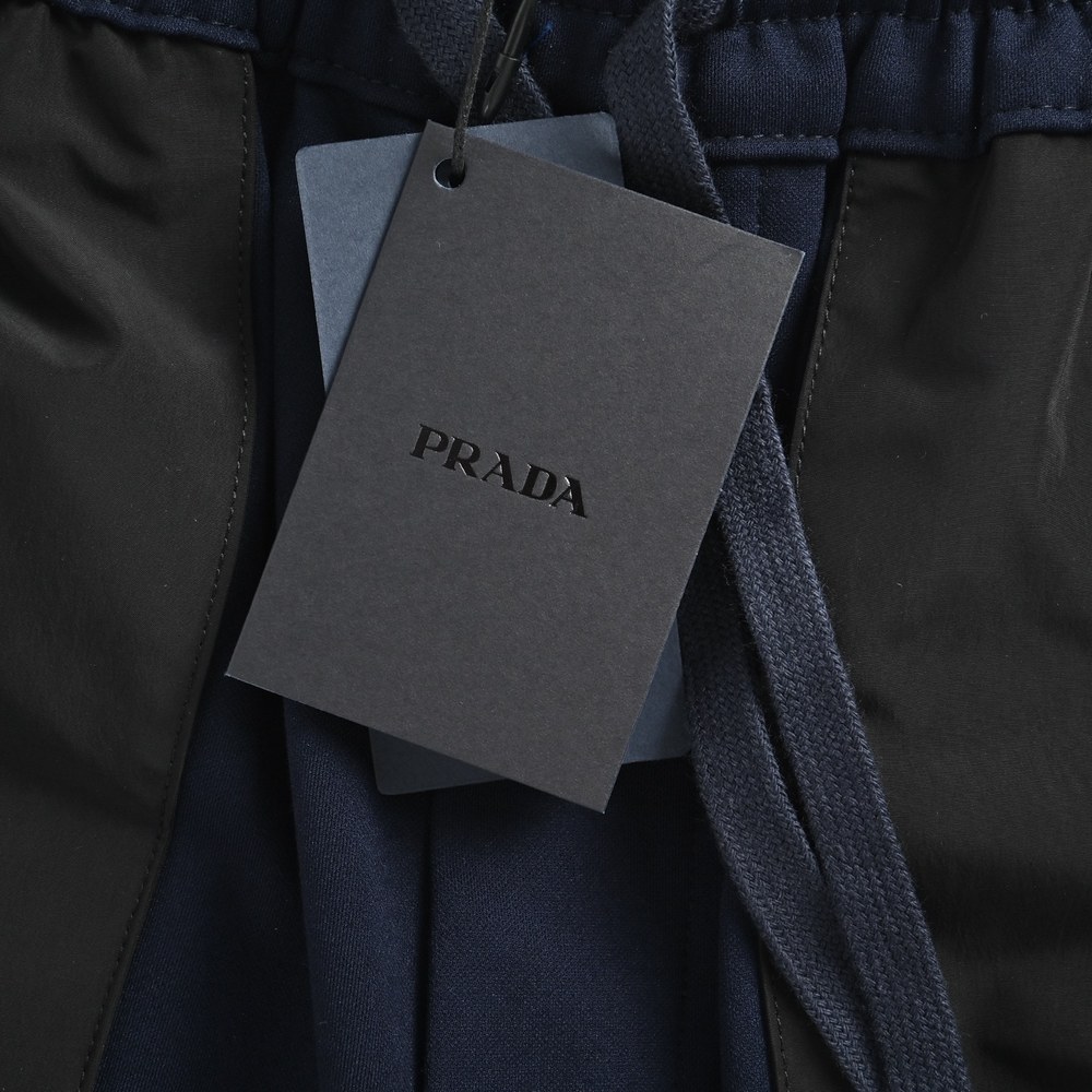 Prada Shorts-045