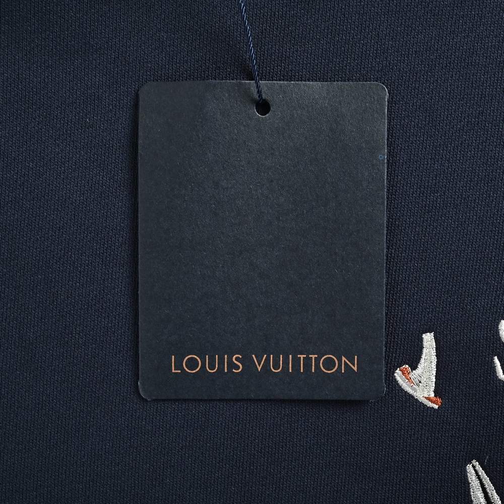 LV Hoody-117