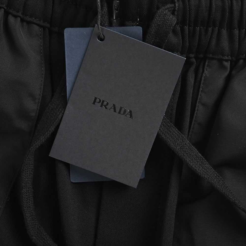 Prada Shorts-044