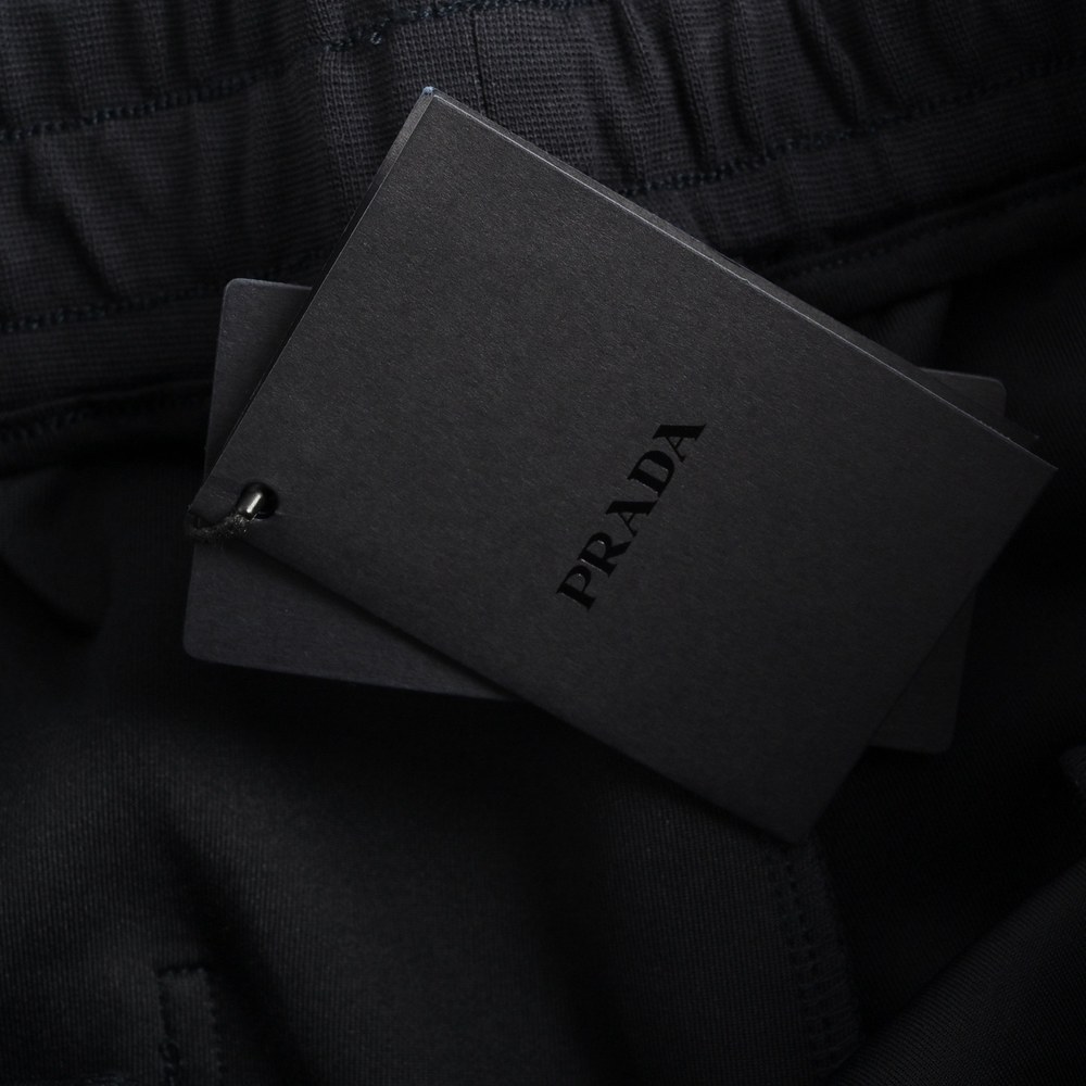 Prada Shorts-035