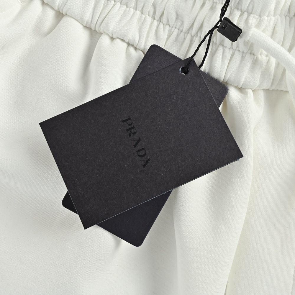 Prada Shorts-053