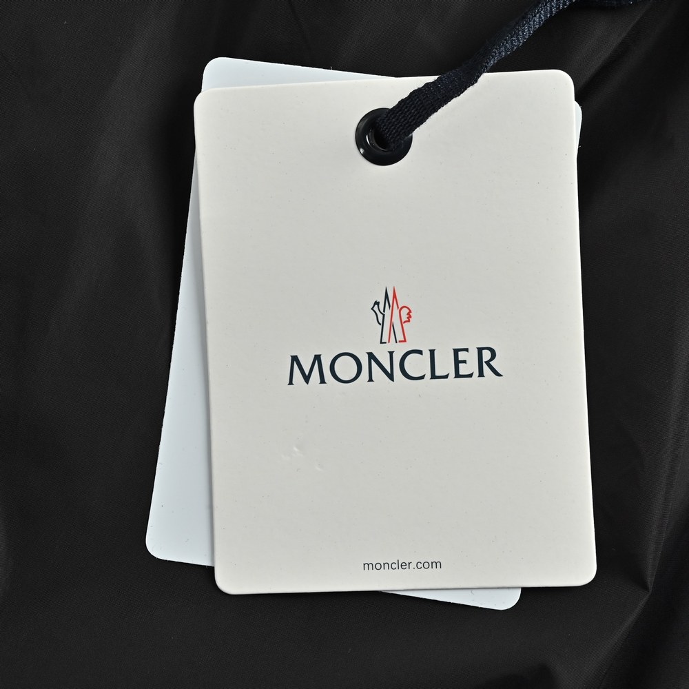 Moncler Shorts-104