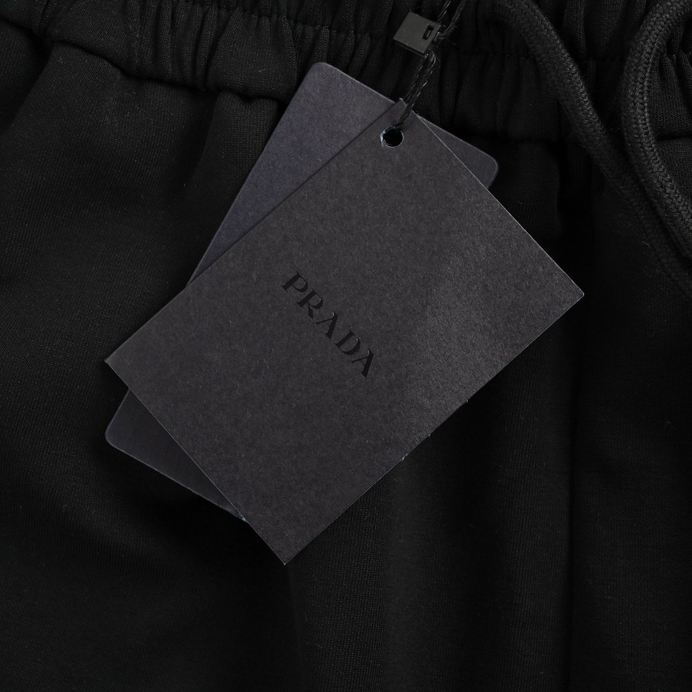 Prada Shorts-052