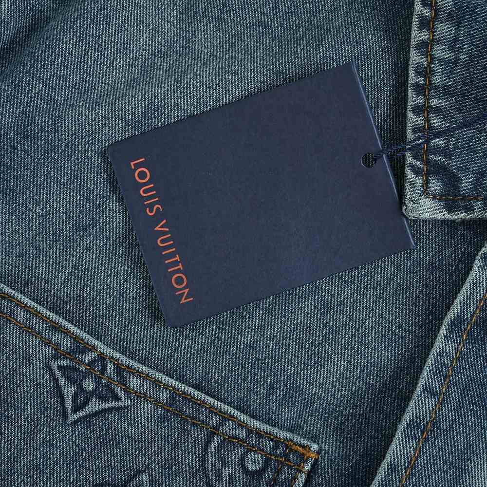 LV Jacket-203
