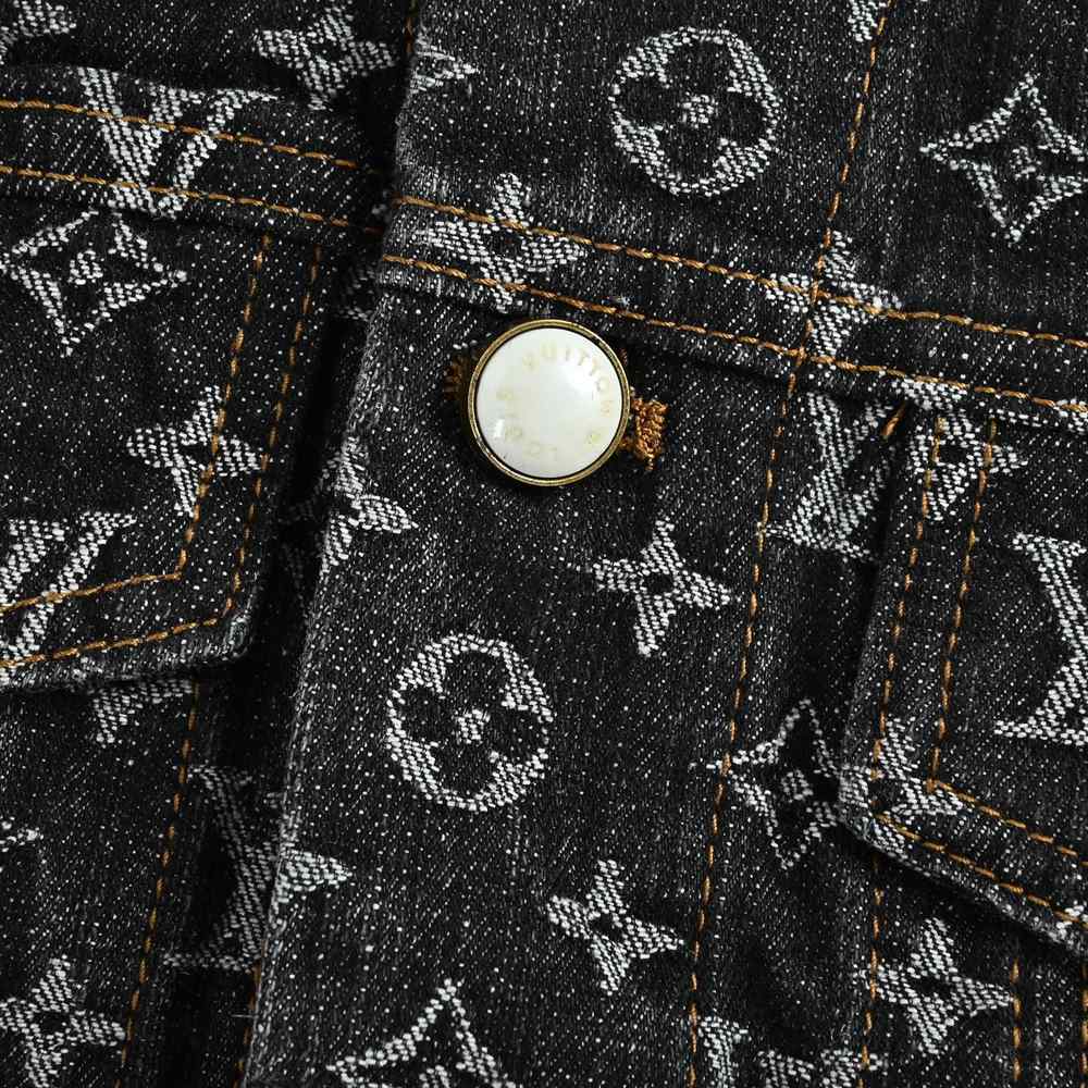 LV Jacket-197