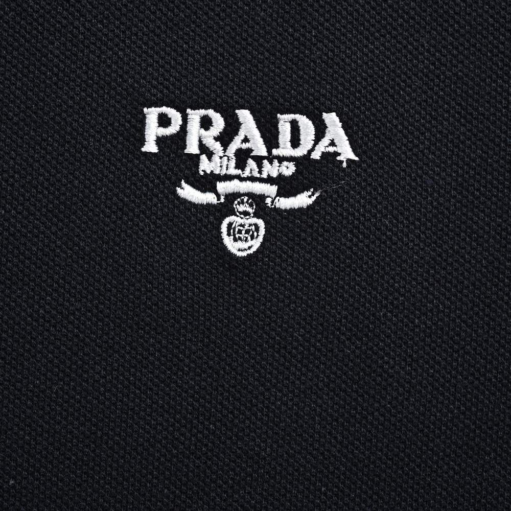 Prada Polo-021