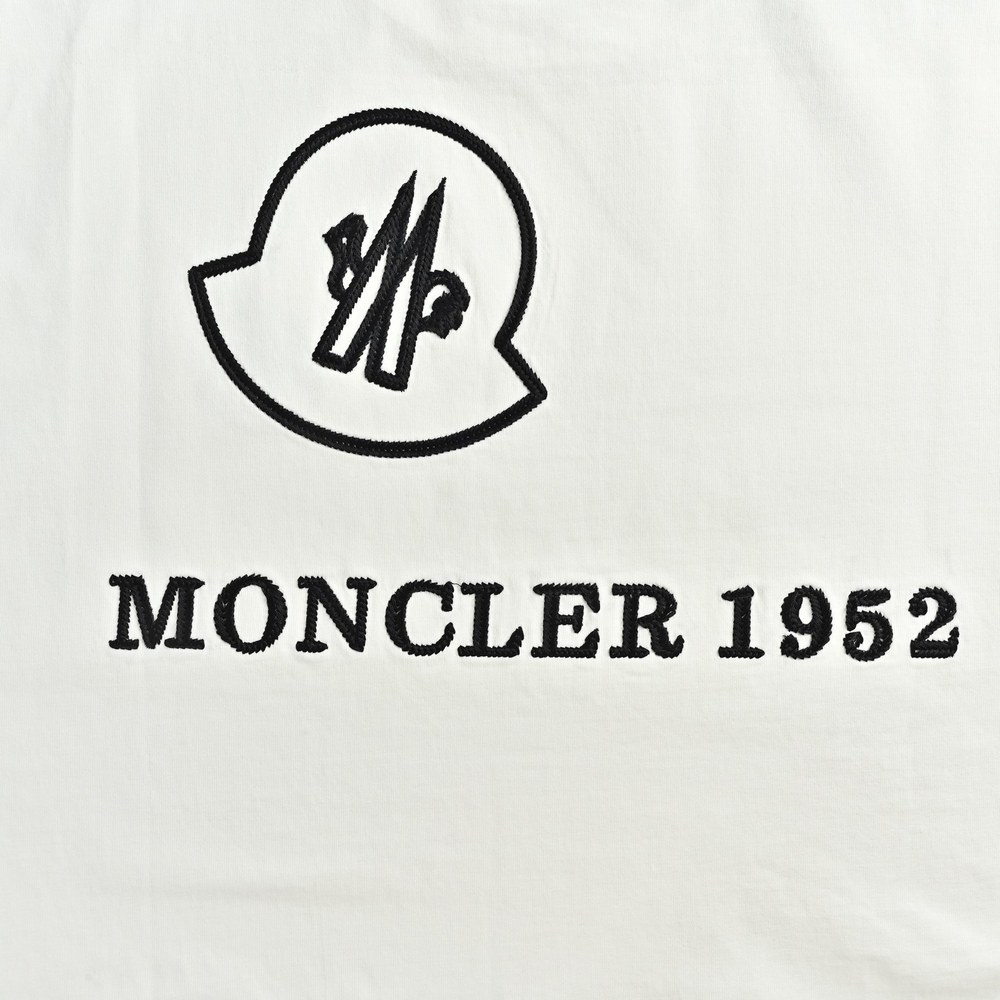 Moncler T-shirts-1024
