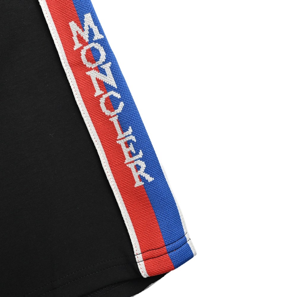 Moncler Shorts-091
