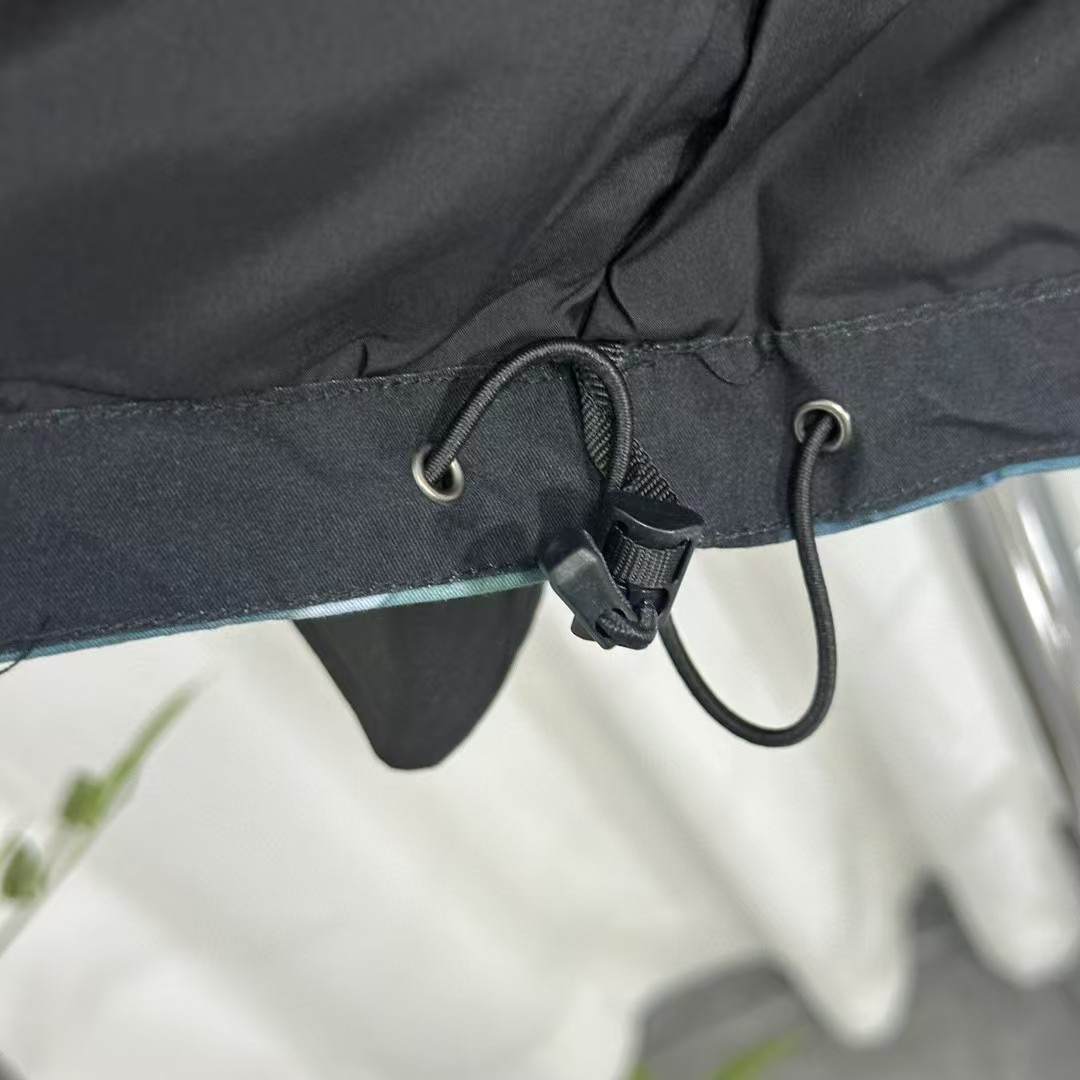 The North Face Jacket-002