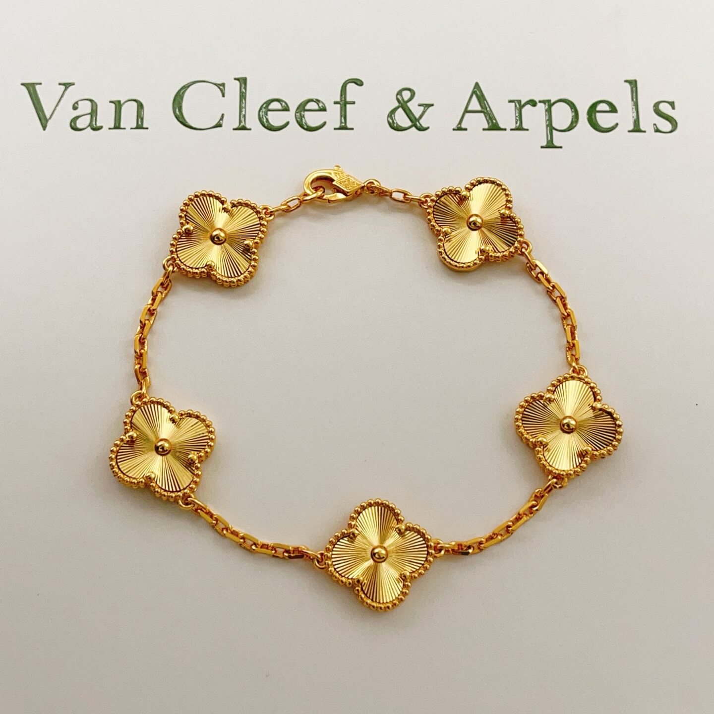 Van Cleef & Arpels Bracelet-022