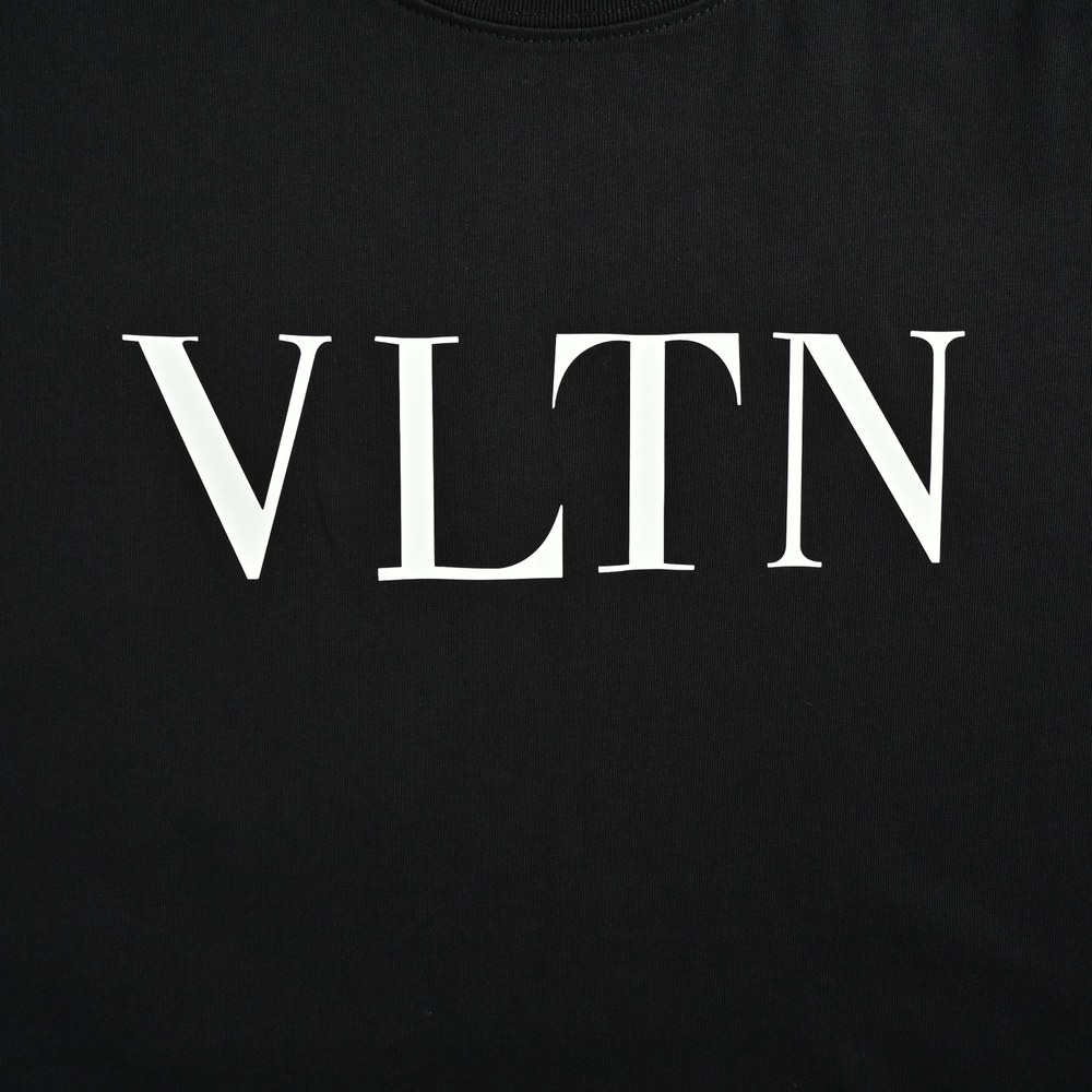 Valentino T-Shirts-009