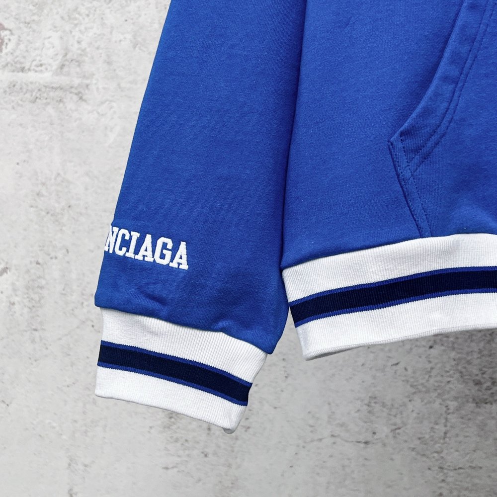 Balenciaga Hoody-013