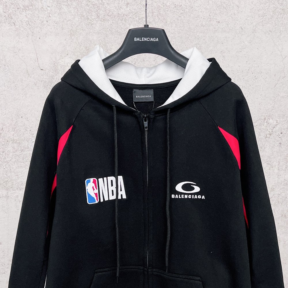Balenciaga Hoody-017