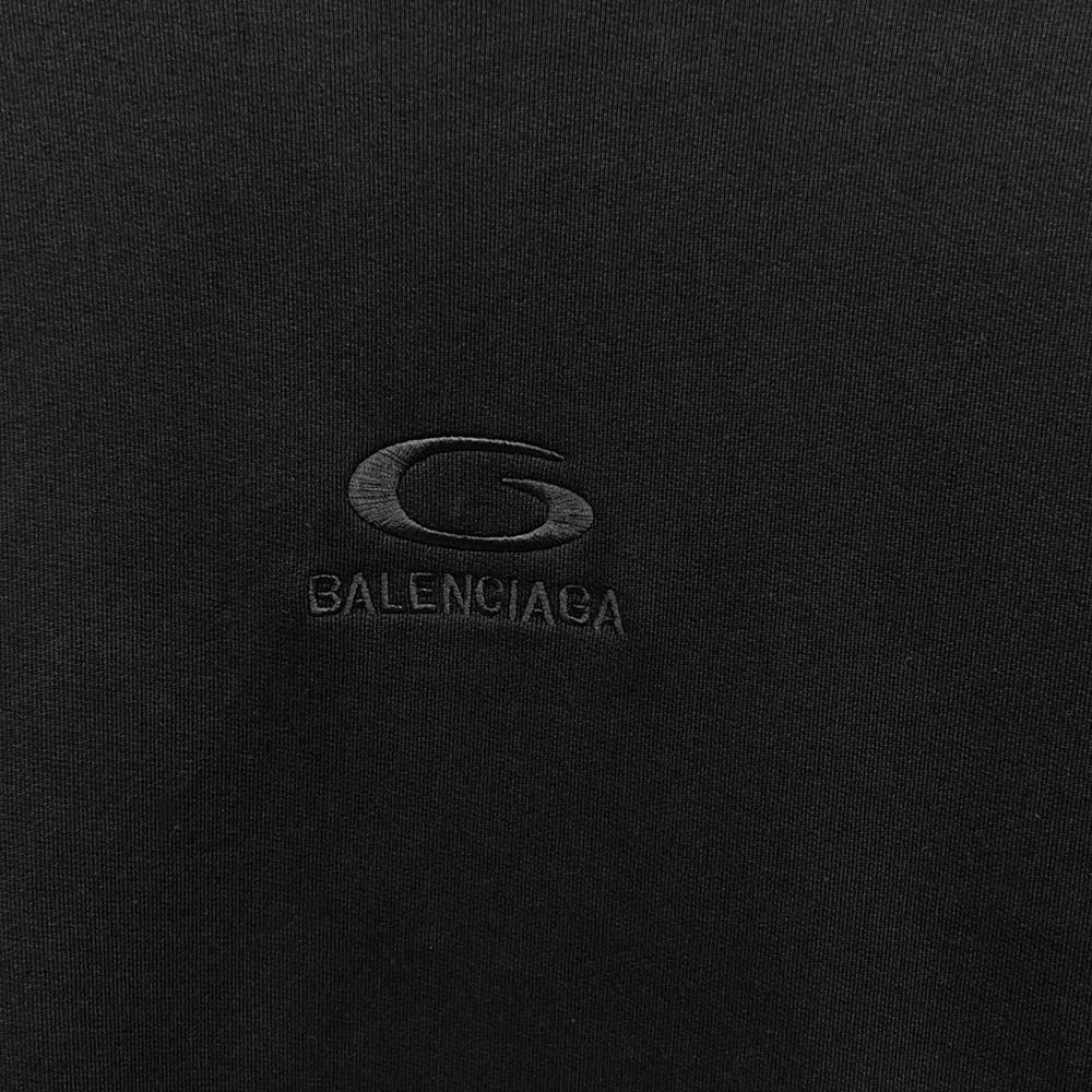 Balenciaga Hoody-028