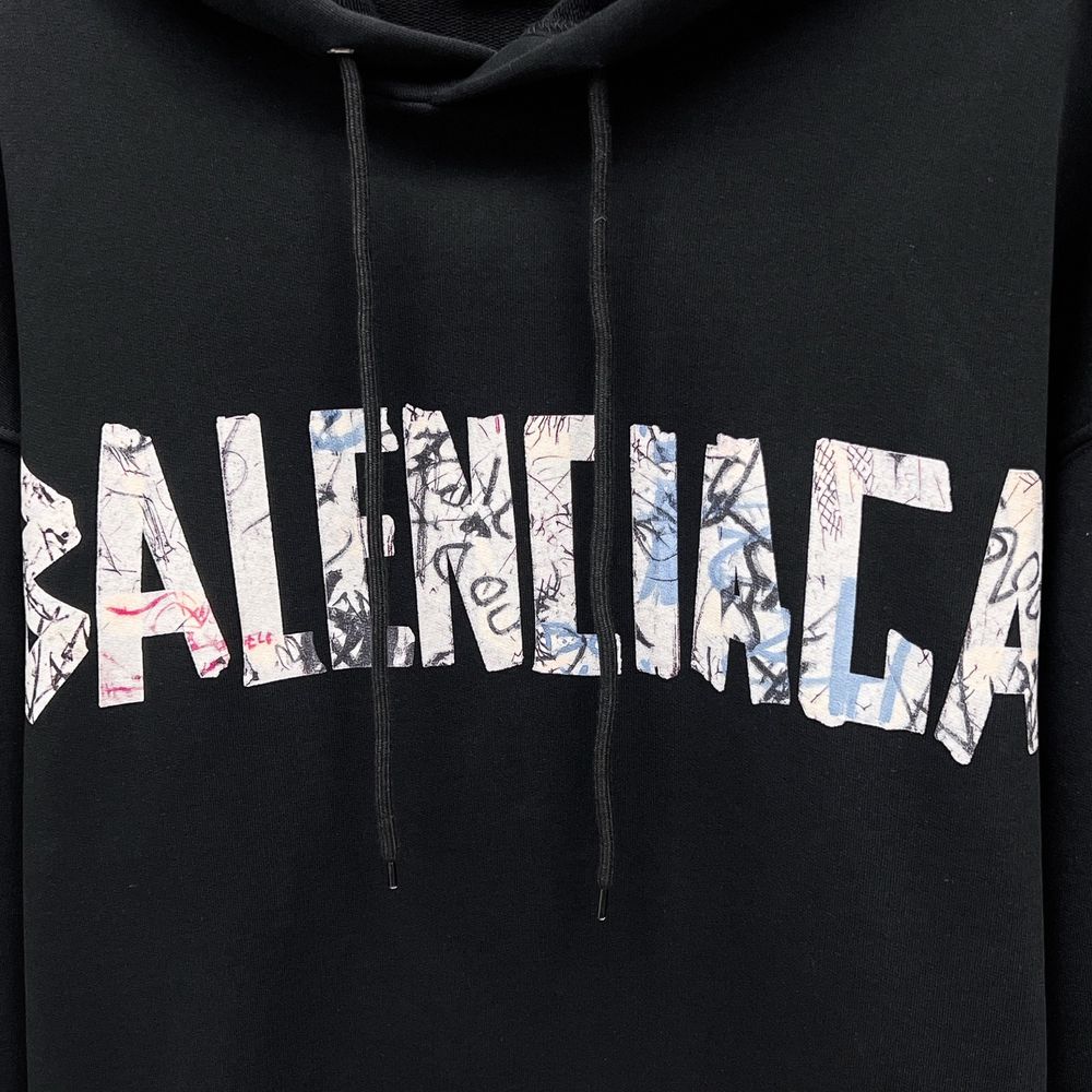 Balenciaga Hoody-030